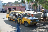 7-door taxi, the Cuban limousine